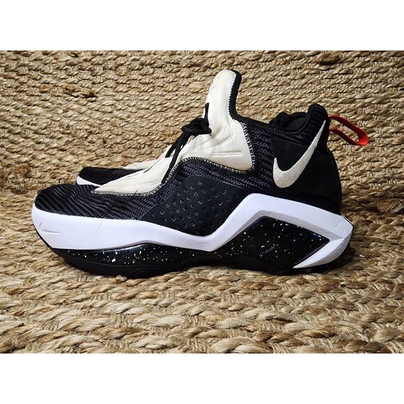 Nike LeBron Soldier 14 Basketball Shoes Men\'s 12 Black Lace Up Athletic Sneakers main image 9